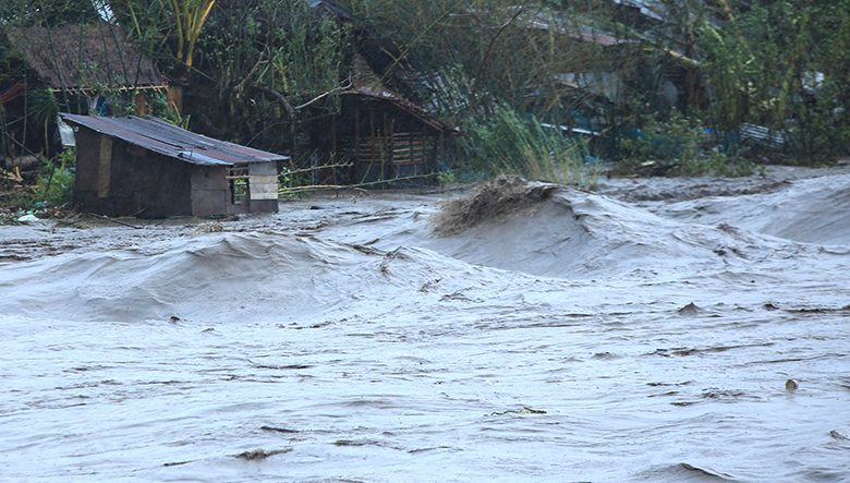 Descent Typhoon, the strongest this year Coni hit the Philippines ...