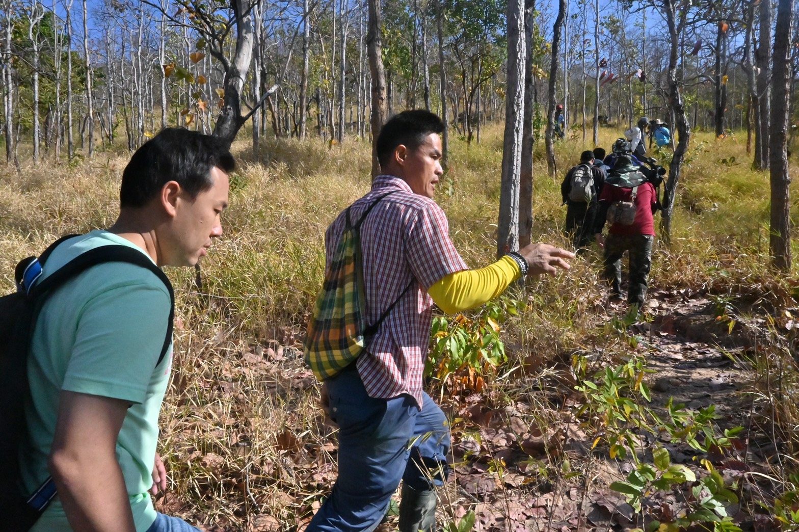 ลุงพลถึงร่ำไห้ ขึ้นภูเหล็กไฟเห็นจุดหลานดับ ทนายตั้มขอรู้ไท ...