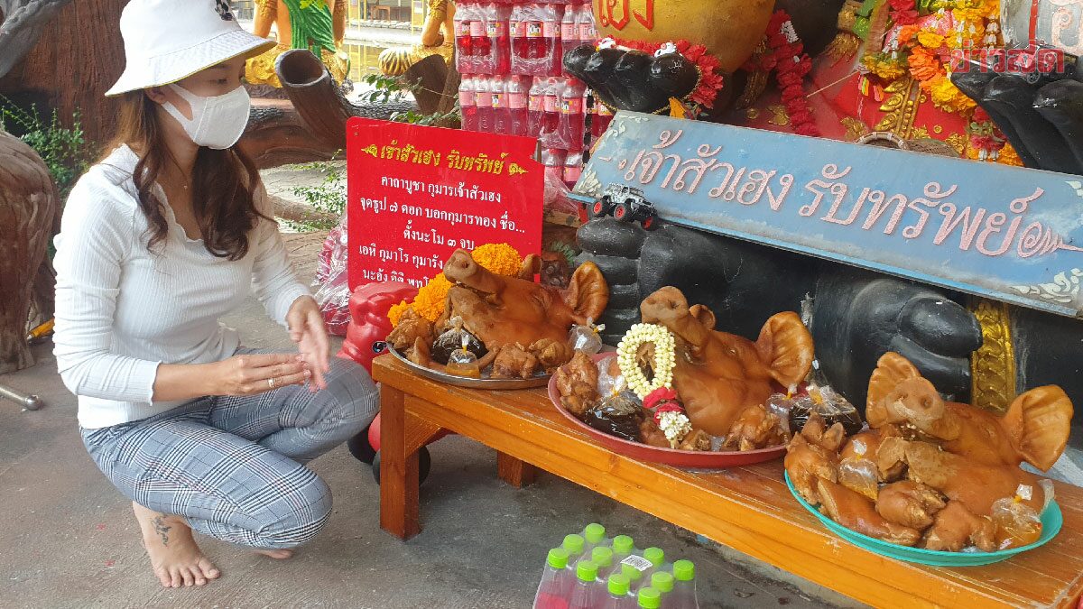 กุมารทองเจ้าสัวเฮง ให้โชค สาวเจ้าของร้านพรีเวดดิ้ง ถูกหวย10งวดติด หิ้วหัวหมู น้ำแดง แก้บน