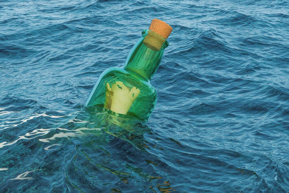 ชาวประมงดับ 4 ราย หลังดื่มน้ำในขวดปริศนาลอยทะเล คาดนึกว่าเหล้าจึงแบ่งกันดื่ม