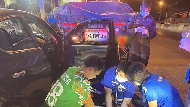 Car crash into parked truck in Chon Buri leaves driver dead | News by Thaiger